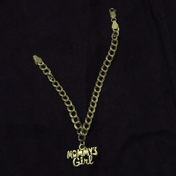 📦S A L E📦 Jewelry Mommy’s Girl Bracelet - Picture 3 of 6